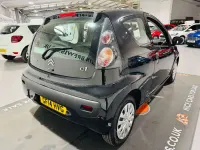 Usado Citroën C1 68 HP (50 kW) 2014 Preto Citadino