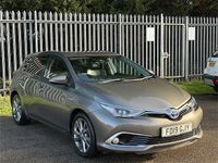 Used Toyota Auris Hybrid 136 HP (100 kW) 2019 Bronze Hatchback