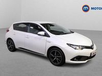 Used Toyota Auris Hybrid Design 136 HP (100 kW) 2018 White Hatchback