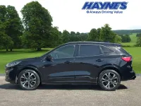 Begagnad Ford Kuga ST-Line X 150 HK (110 kW) 2023 Svart SUV