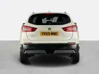 Used Nissan Qashqai N-Connecta 115 HP (84 kW) 2019 White SUV