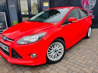 Used Ford Focus Zetec 115 HP (84 kW) 2012 Red Hatchback