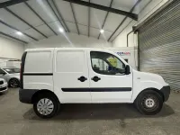 Used Fiat Doblò 85 HP (62 kW) 2009 White MPV