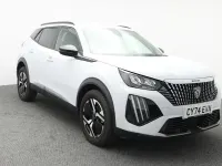 Używany Peugeot 2008 Allure 100 KM (73 kW) 2024 Biały SUV