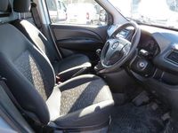 Used Vauxhall Combo 2018 Silver MPV