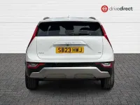 Used Kia Niro 2023 White SUV