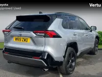 Used Toyota RAV4 Hybrid 222 HP (163 kW) 2019 Silver blade bitone SUV