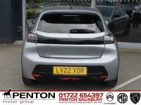 Second-hand Peugeot e-208 Allure Premium 100 kW (136 CP) 2022 Gri Hatchback