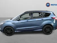 Usado Ford Kuga ST-Line X 179 HP (131 kW) 2018 Azul SUV