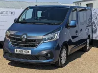 Used Renault Trafic 2019 Blue MPV
