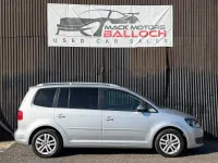 Begagnad VW Touran SE 105 HK (77 kW) 2015 Silver Minibuss
