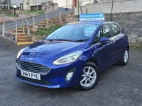 Begagnad Ford Fiesta Zetec 2018 Blå Halvkombi