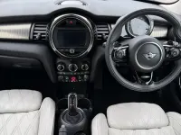 Begagnad Mini Cooper S Exclusive 189 HK (139 kW) 2020 Svart Halvkombi