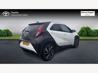 Used Toyota Aygo X 72 HP (52 kW) 2024 White SUV