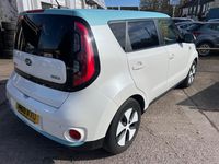 Used Kia Soul 80 kW (110 HP) 2018 White SUV