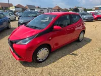 Used Toyota Aygo X-play 68 HP (50 kW) 2017 Red Hatchback