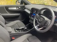 Used Volvo XC40 Plus 161 HP (118 kW) 2025 Silver SUV