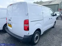 Used Vauxhall Vivaro 100 HP (73 kW) 2022 White MPV