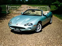 Usado Jaguar XK8 2000 Verde Cabrios