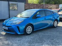 Usado Toyota Prius Active 122 CV (89 kW) 2026 Azul Utilitario