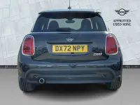 Begagnad Mini Cooper Exclusive 134 HK (98 kW) 2022 Svart Halvkombi