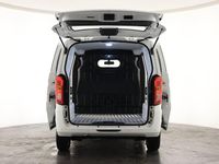 Used BYD ETP3 Active 100 kW (136 HP) 2024 White Van