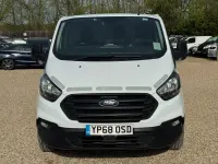 Used Ford Transit Custom 105 HP (77 kW) 2018 White Van