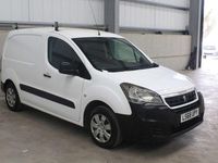 Begagnad Peugeot Partner 2018 Vit