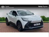 Used Toyota C-HR Design 140 HP (102 kW) 2024 White SUV