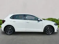 Used VW Polo Life 95 HP (69 kW) 2024 White Hatchback
