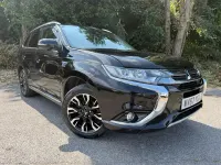 Used Mitsubishi Outlander P-HEV 2017 Black Estate
