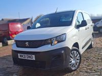 Used Peugeot Partner 131 HP (96 kW) 2021 White MPV