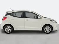 Used Hyundai i10 SE 67 HP (49 kW) 2023 White Hatchback