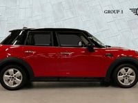 Used Mini Cooper Classic 134 HP (98 kW) 2022 Red Hatchback