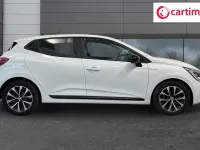 Used Renault Clio Evolution 90 HP (66 kW) 2023 White Hatchback