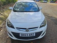 Second-hand Vauxhall Astra 2013 Alb Hatchback