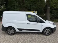 Używany Ford Transit Connect 74 KM (54 kW) 2017 Biały Minivan