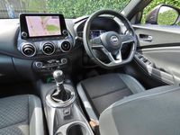 Usado Nissan Juke N-Connecta 2023 Gris SUV