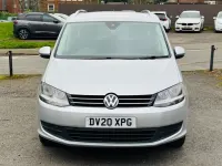 Usado VW Sharan SE 150 HP (110 kW) 2020 Prateado Monovolume