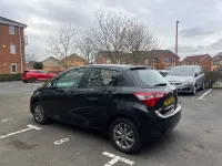 Usado Toyota Yaris 2017 Preto Citadino