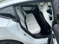 Używany Tesla Model 3 Standard Range 239 kW (325 KM) 2019 Biały Sedan/Limuzyna