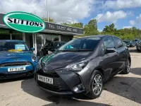 Used Toyota Yaris 100 HP (73 kW) 2020 Grey Hatchback