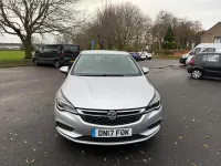 Used Vauxhall Astra Design Edition 125 HP (91 kW) 2017 Silver Hatchback
