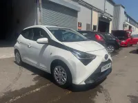 Used Toyota Aygo X-play 2019 White Hatchback