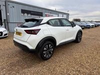Used Nissan Juke Acenta 117 HP (86 kW) 2021 White SUV