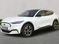 Used Ford Mustang Premium 370 HP (272 kW) 2025 White Hatchback