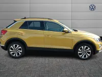 Used VW T-Roc Active 110 HP (80 kW) 2021 Yellow SUV