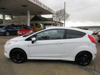 Used Ford Fiesta Zetec 95 HP (69 kW) 2011 White Hatchback