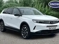 Used Vauxhall Grandland X Ultimate 136 HP (100 kW) 2025 White SUV