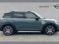 Used Mini Cooper S Countryman Exclusive 219 HP (161 kW) 2022 Green SUV